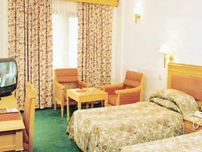Grande Residencia Hotel Kochi Ngoại thất bức ảnh